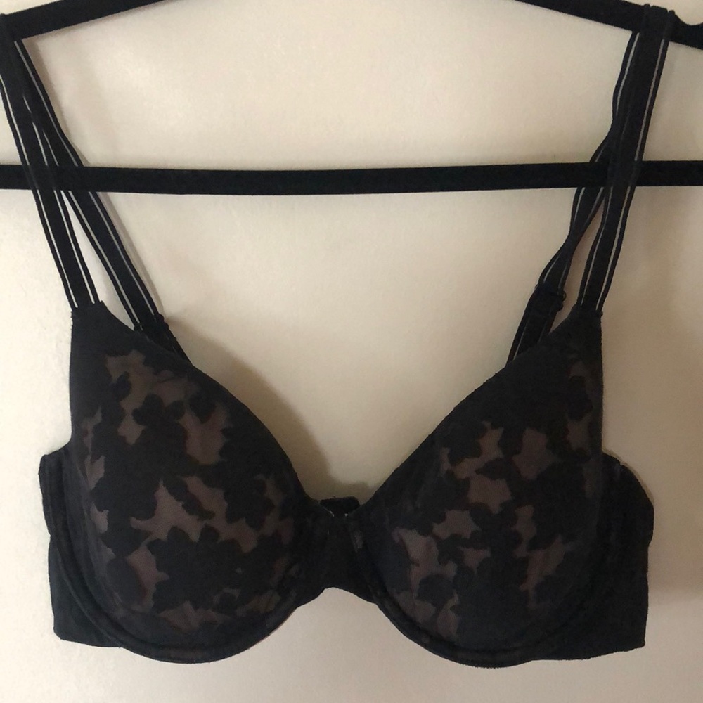 Victoria’s Secret bra, black size 36B